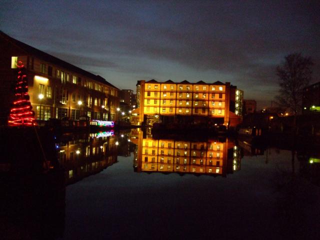 03-Victoria_Quays