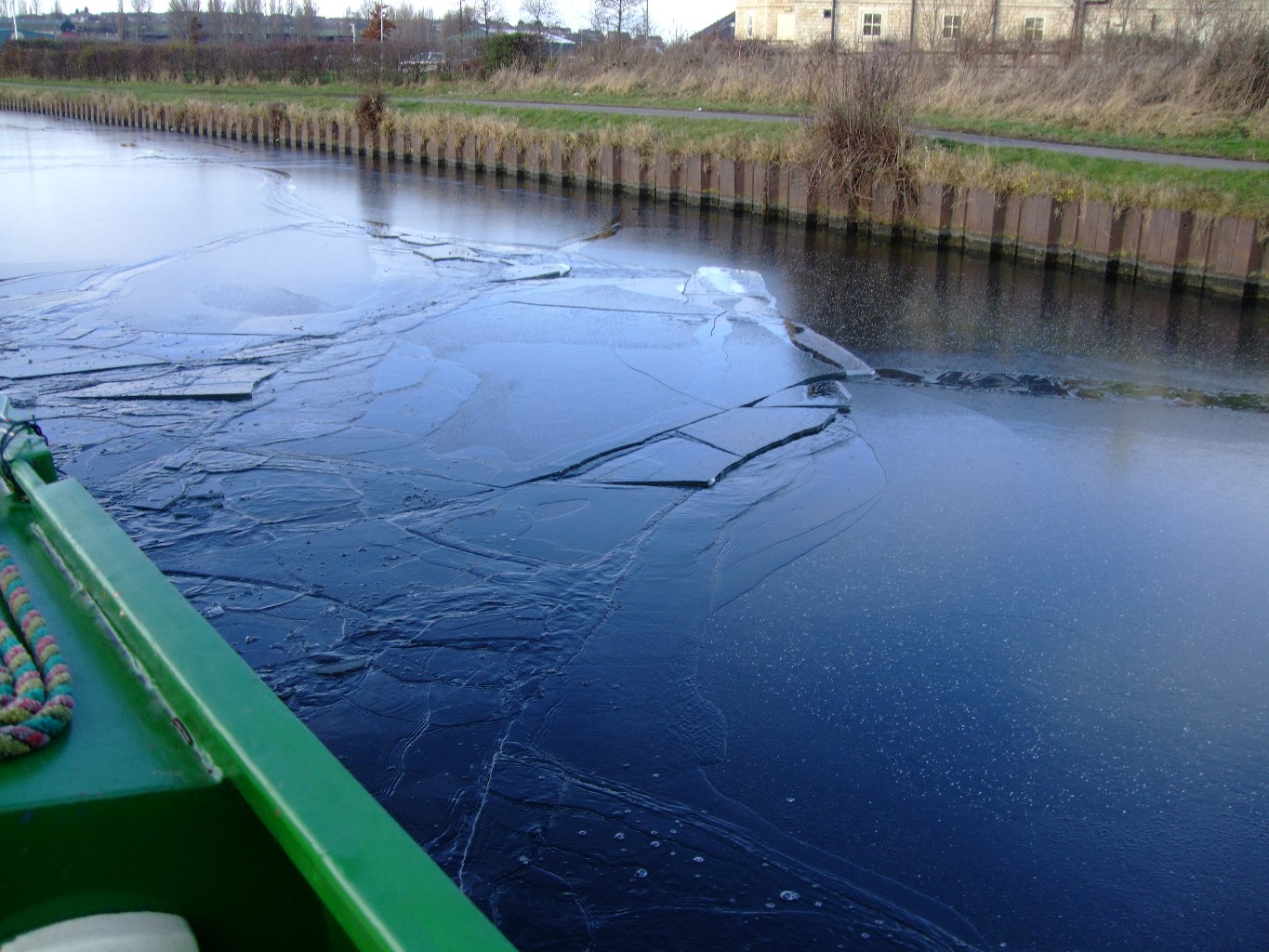 10-Breaking_Ice_Gainsbrough